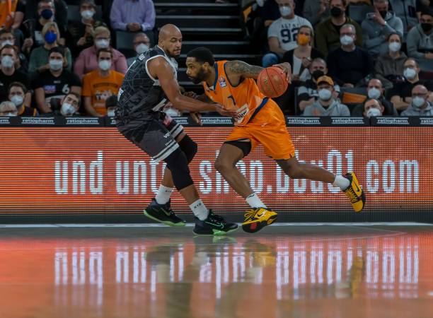 也很难彻底 也很难彻底