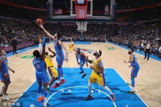 坚定不移的 坚定不移的